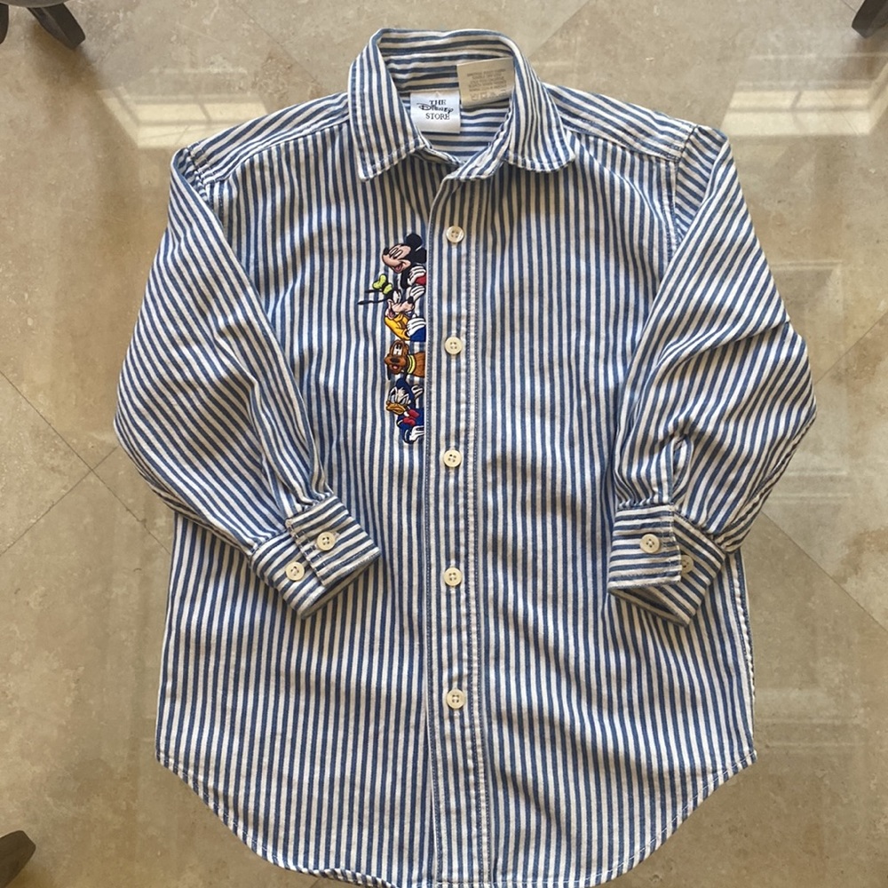 Vintage 90’s Disney shirt